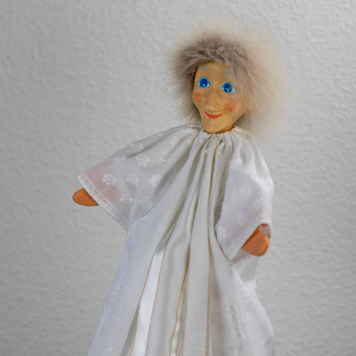 Handpuppen - normalgrosse Hände - Weisses Wesen H56014